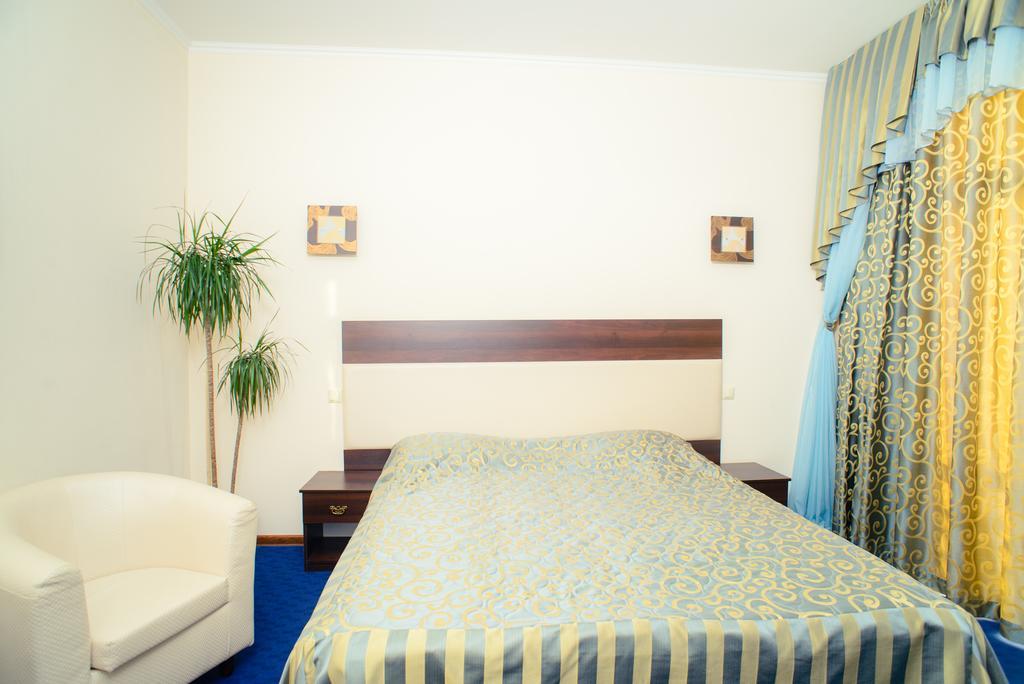 Petrovskyi Brovar Brovary Kamer foto