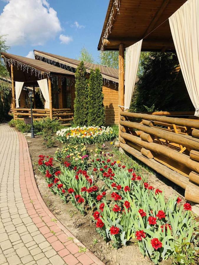Petrovskyi Brovar Brovary Buitenkant foto